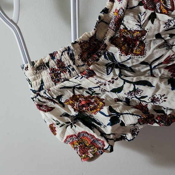 Off shoulder blouse - Picture 2 of 3